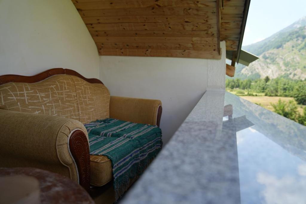 Guesthouse Skender Selimaj Валбона Экстерьер фото